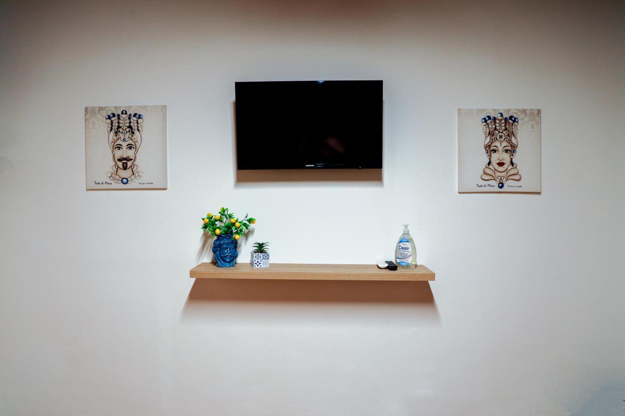 La Folkloressa Apartments Палермо Екстериор снимка